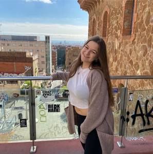 Meet your Posher, Danielle